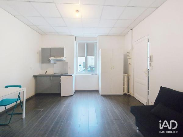 Maison à vendre 10 pièces 220 m² Bassens