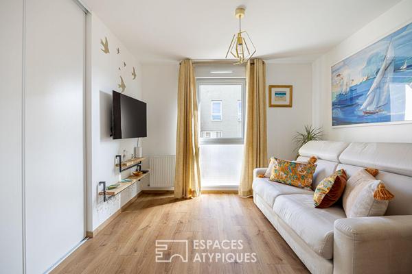 Appartement avec terrasse au dernier étage dans un immeuble contemporain