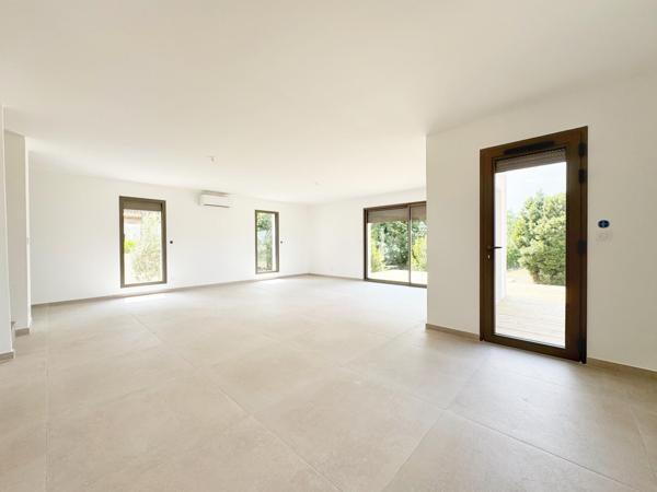 Maison neuve 111 m2 sur parcelle de 1570 m2