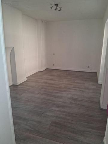 Maison de ville à vendre à La Flèche dans la Sarthe (72200), ref : 442   
la flehe