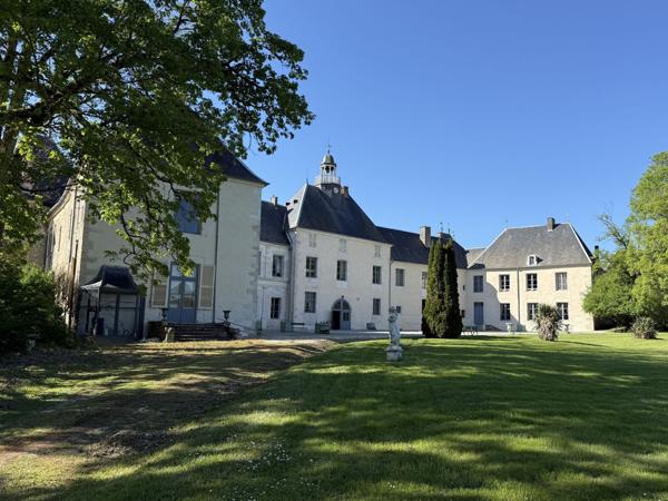 Château Renaissance et du XVIIIe, forte empreinte historique Napoléonienne, proche de Chaumont (52)