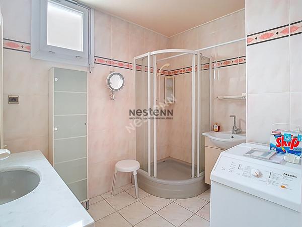 A VENDRE- 3 CHAMBRES POSSIBLES pour cet appartement Grenoble 4 pièce(s) 82.55 m2 Lumineux en étage Idéal famille et proche des transport.