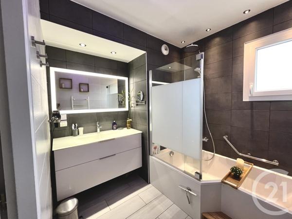 Appartement F3 à vendre  3 pièces - 69,75 m2 VALENCE - 26