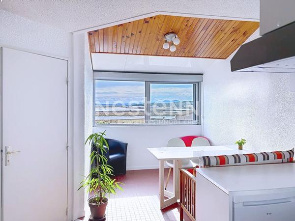 Bel appartement 2 pièces de 35.29 m² avec garage, local à vélo & vue exceptionnelle sur les Salins & l'Île Saint-Martin à Gruissan