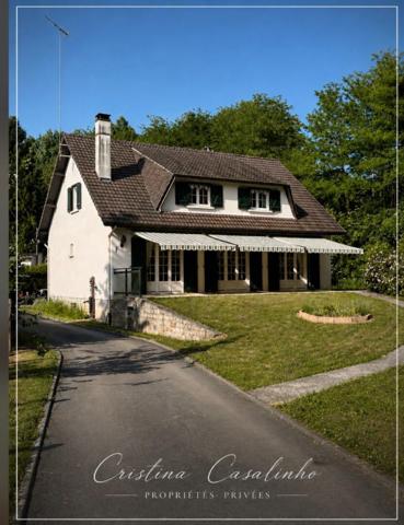 Maison à Noyon 6 pièce(s) 141 m2 sur sous-sol et jardin
