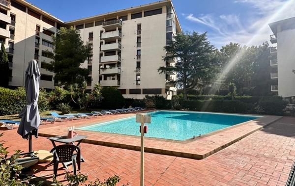 Vente Appartement P4 f4 avec terrasse parking Perpignan