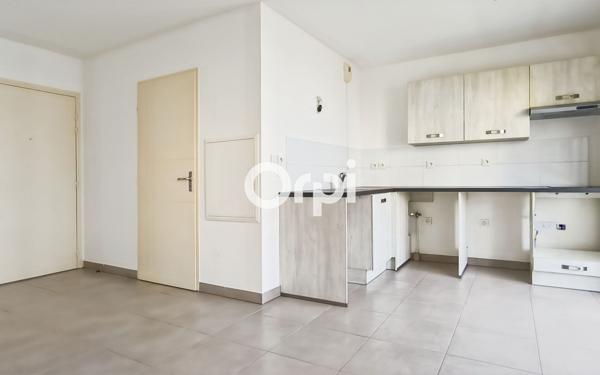 Appartement à vendre    2 pièces • 43,32 m2 Marseille 10
