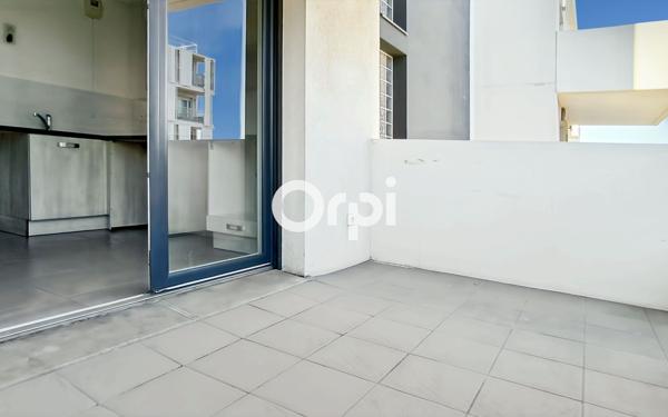 Appartement à vendre    2 pièces • 43,32 m2 Marseille 10