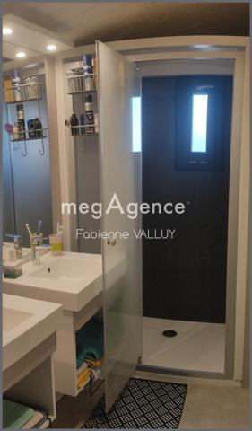 Maison à DEVISE, 17700 - 5 pièces 77m²