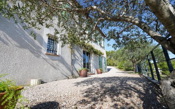 Maison à vendre    5 pièces • 81,94 m2 Cascastel-des-Corbières