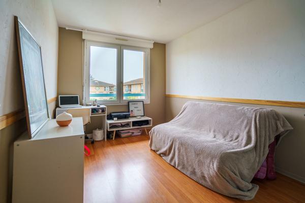 A VENDRE - TOULOUSE LARDENNE- Appartement T5 avec terrasse, garage, cave et parking