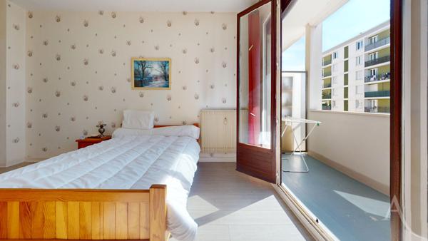 Grand Appartement T2 de 38 m² à Grenoble.