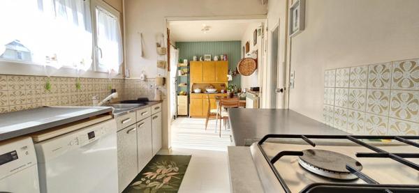 À vendre - Maison mitoyenne 2 côtés, 5 pièces située à Louvres (95380)