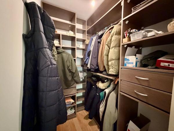 Vente                                                      Maison
                        
                     5 pièces                      120 m2                     à Allassac