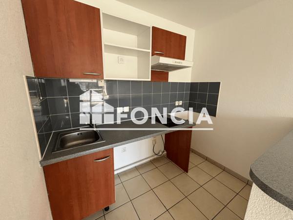 Location Appartement 2 pièces 36.3 m² - 5 RUE BERNARD DE CLAIRVAUX Pau 64000