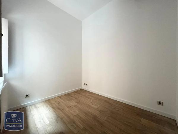 Appartement à louer 2 pièces 51.59m² Nîmes (30000)