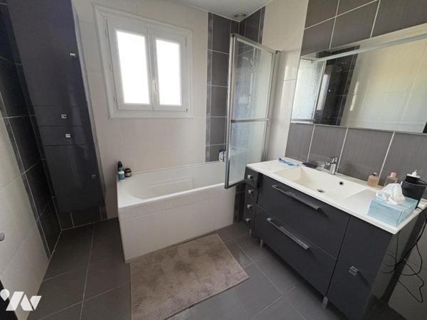 NIORT QUARTIER SOUCHE, pavillon 6 chambres 
