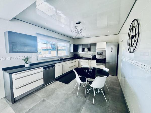 Maison de charme 180 m²  Prestations de qualité  Cholet