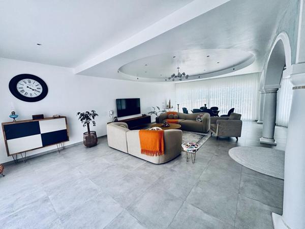 Maison de charme 180 m²  Prestations de qualité  Cholet