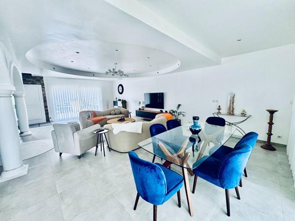 Maison de charme 180 m²  Prestations de qualité  Cholet