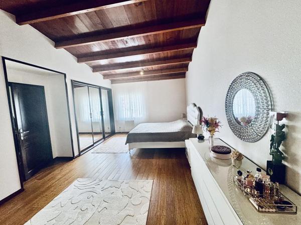 Maison de charme 180 m²  Prestations de qualité  Cholet