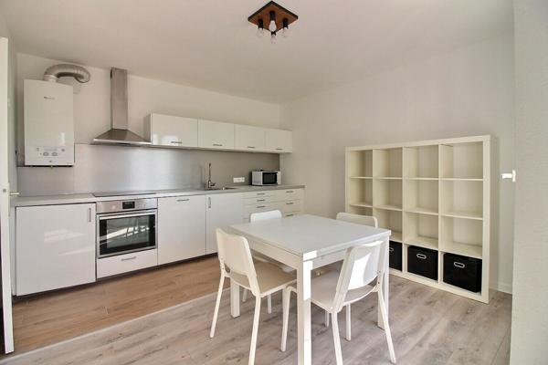 SANS SOUCI- Lumineux T1 de 35m² avec balcon de 4m², au calme, cuisine équipée, salle d'eau rénovée, une cave, un garage possible en sus