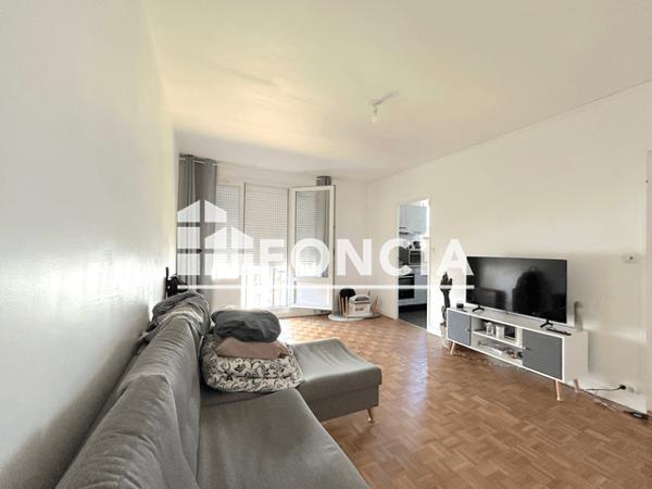 Location Appartement 2 pièces 45.7 m² - 10 SQUARE DES ROCHELETS Nantes 44100