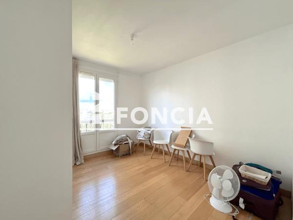 Location Appartement 2 pièces 45.7 m² - 10 SQUARE DES ROCHELETS Nantes 44100