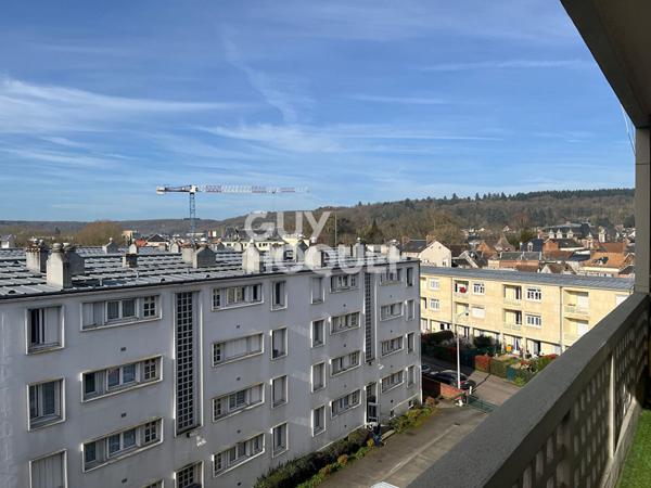 Appartement 2 pièces meublé lumineux avec balcon - Centre-ville de Louviers