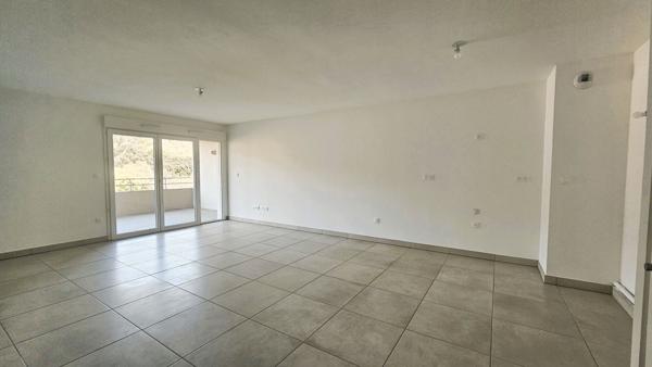 Appartement Nimes 3 pièces 71.70 m2