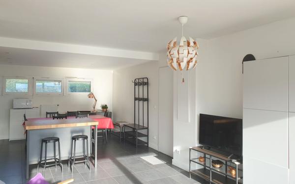 Maison à vendre    3 pièces • 70 m2 Mérignac