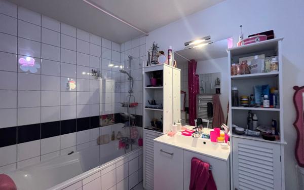 Appartement à vendre    4 pièces • 92,79 m2 La Rochelle