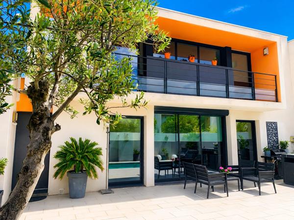 Villa contemporaine - Piscine - Quartier résidentiel très prisé