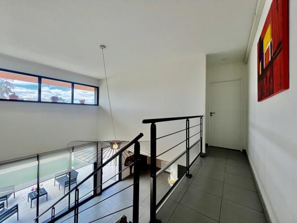 Villa contemporaine - Piscine - Quartier résidentiel très prisé