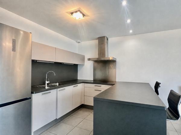 Villa contemporaine - Piscine - Quartier résidentiel très prisé