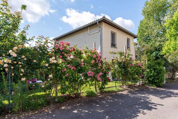 Maison 6 pièces – 5 chambres – Jardin
