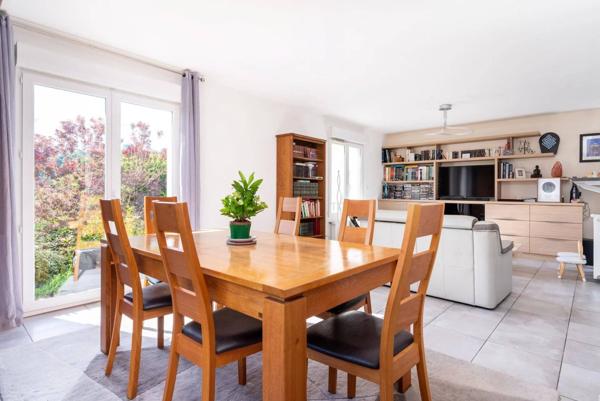 Maison 6 pièces – 5 chambres – Jardin
