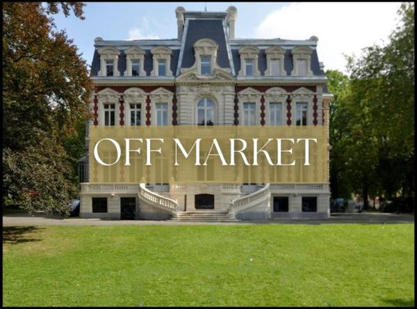 Maison mitoyenne 2 côtés Croix Secteur Croix-Hem-Roubaix 385 m²