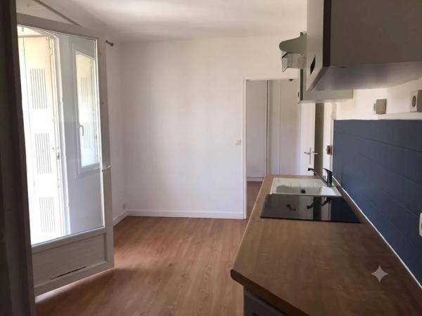 Appartement à louer à Villefort (48800)