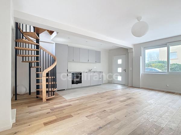 Maison à vendre 5 pièces COURBEVOIE (92) 5' GARE D'ASNIERES