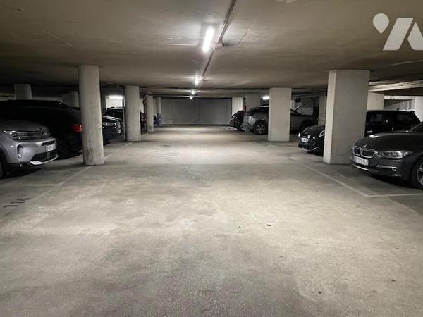PLACE DE PARKING 16ème