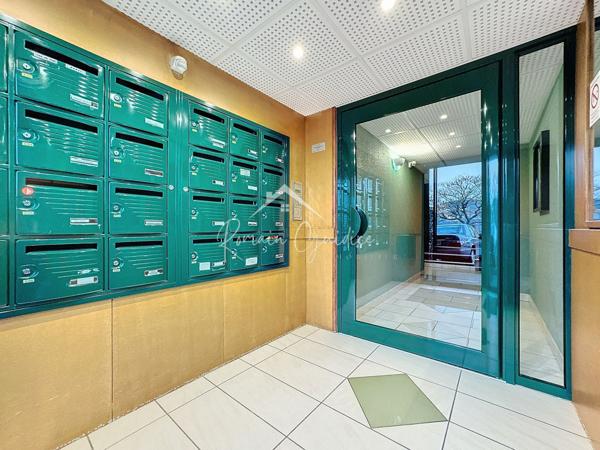 Millau (12100) APPARTEMENT F2 DE 39,30 M² AVEC TERRASSE