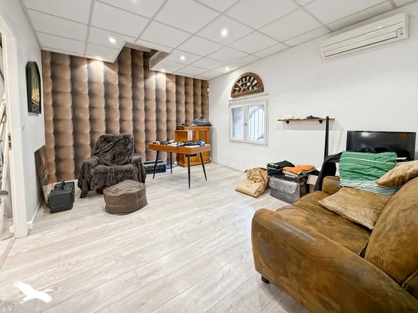 Immeuble à vendre 395 000 € Marseille 11 5 p DPE