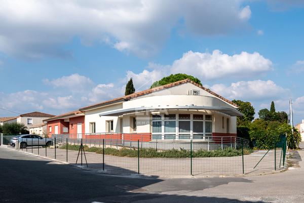 Local commercial Cuxac D Aude 5 pièce(s) 166.56 m2