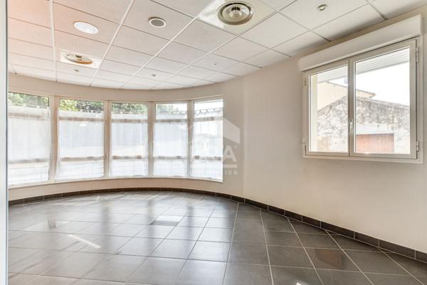 Local commercial Cuxac D Aude 5 pièce(s) 166.56 m2