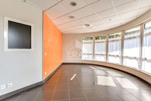 Local commercial Cuxac D Aude 5 pièce(s) 166.56 m2