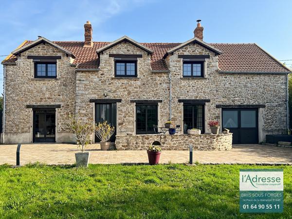 Maison à vendre à Saint Maurice Montcouronne 155 m2