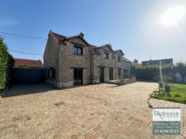 Maison à vendre à Saint Maurice Montcouronne 155 m2