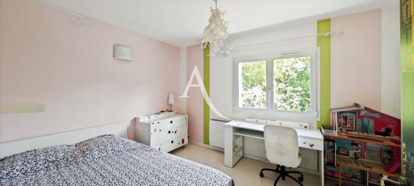 Maison Bois D Arcy 6 pièce(s) 129 m2