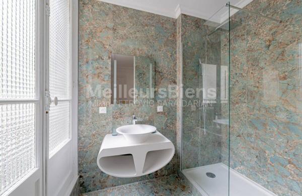 Paris 16ème - À VENDRE - Magnifique 7 pièces de 207,49 m²